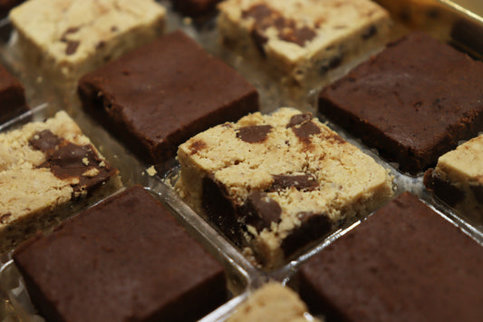 Heavens Chess Bites Box (16pcs)